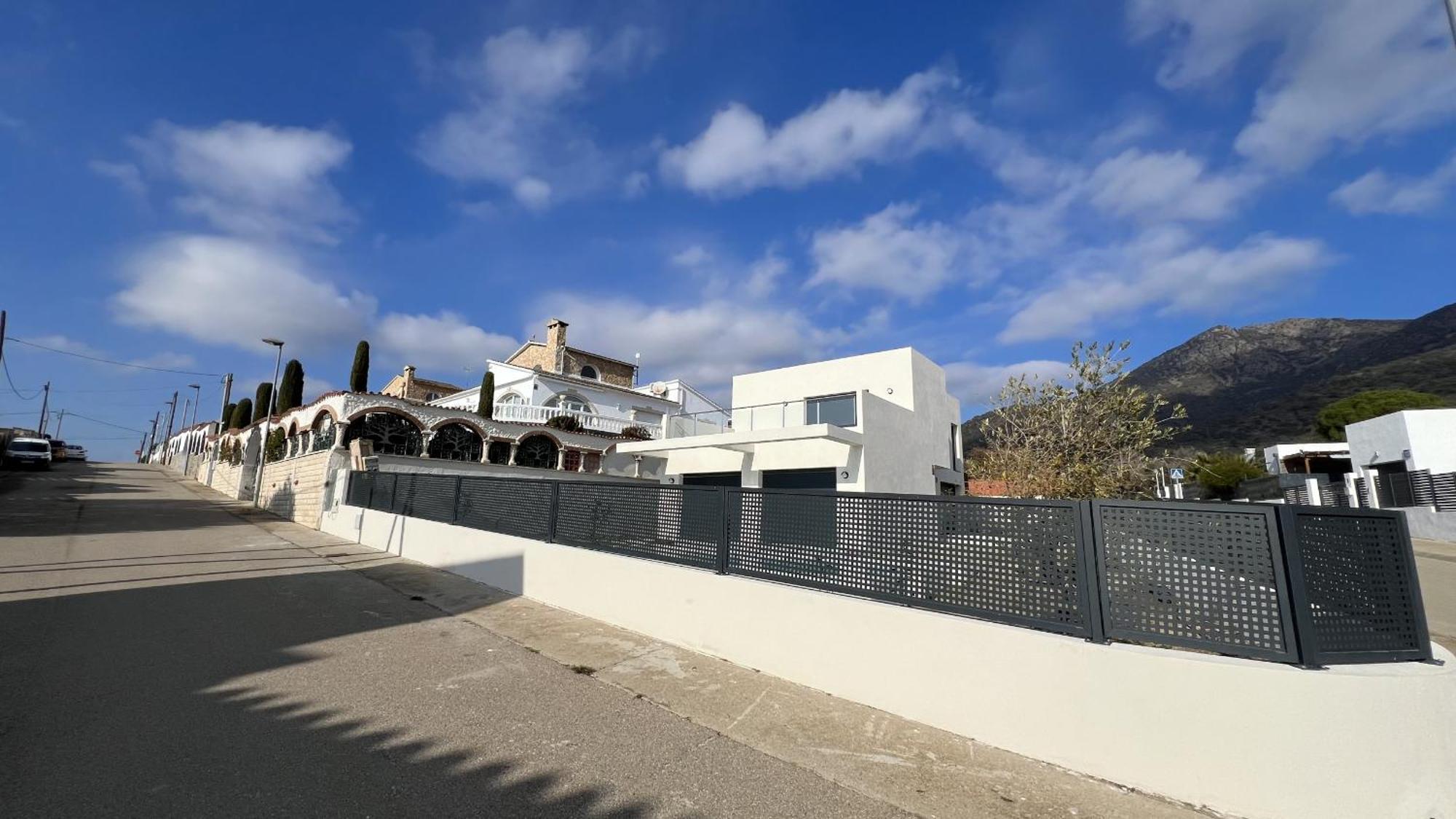Casa Moderna Roses Con Piscina Y Jardin Mas Bosca, Roses Vila Palau Saverdera Exterior foto